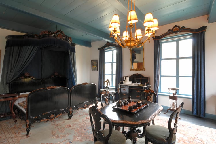 Mooie meubels uit een 'lelijke tijd'