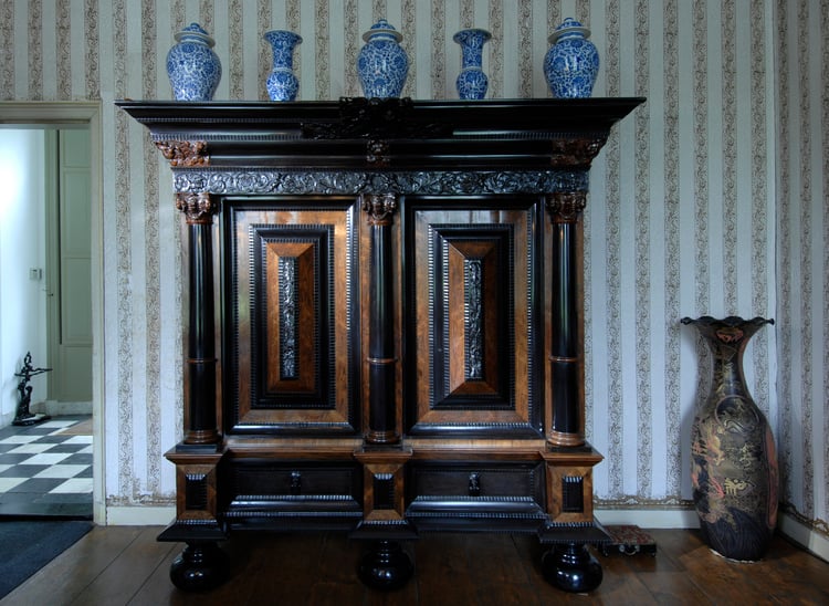 Kast met geheimen…