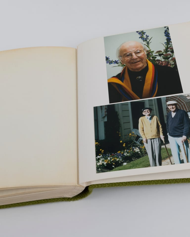 Verzamelalbums foto’s en krantenknipsels